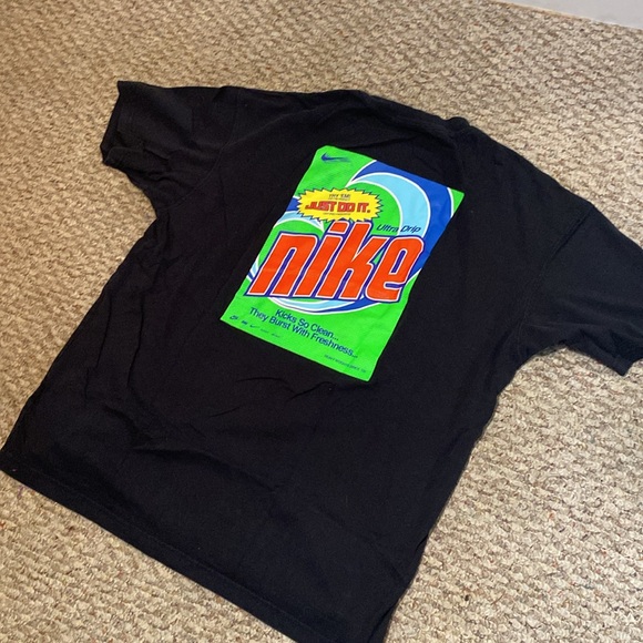 Nike Black Ultra Drip, design on back - Picture 2 of 3